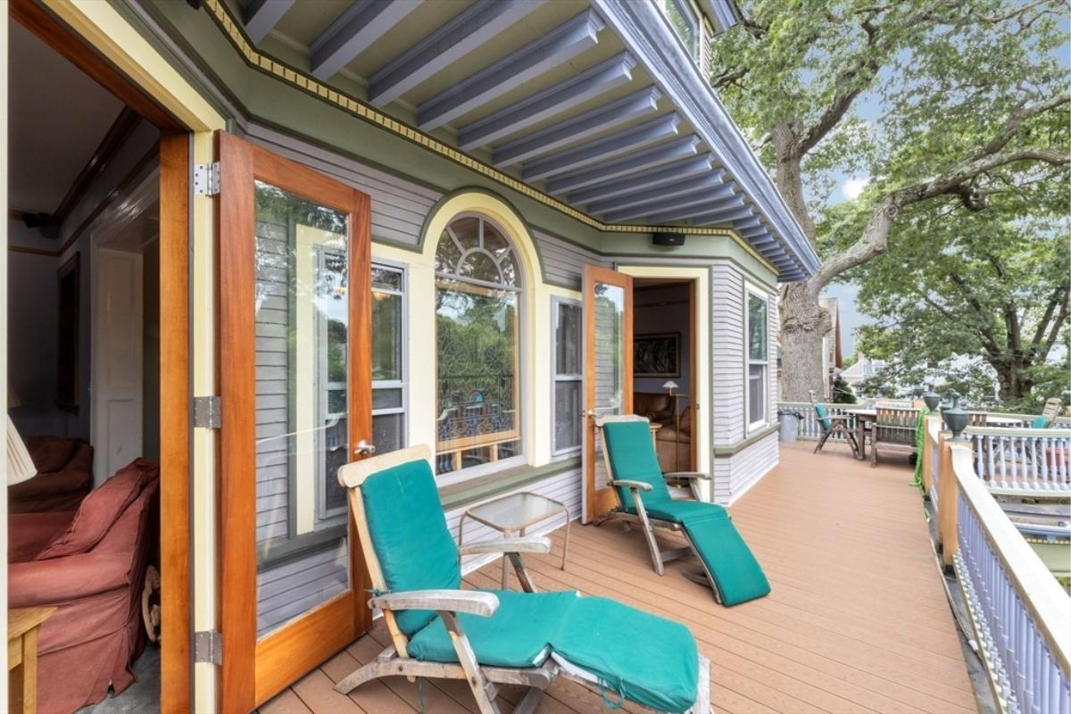 Step Onto This Victorian Balcony with Relaxing Views