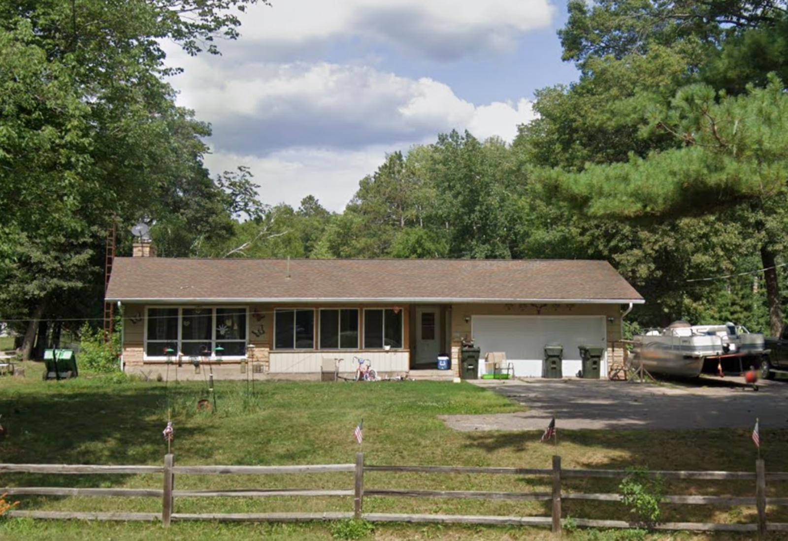 Lake Shore Town Image
