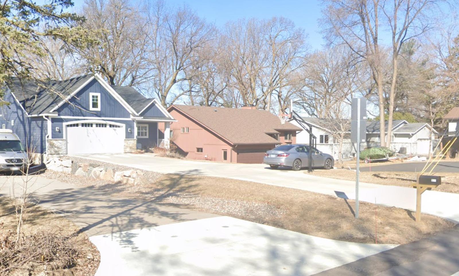 Medicine Lake Town Image
