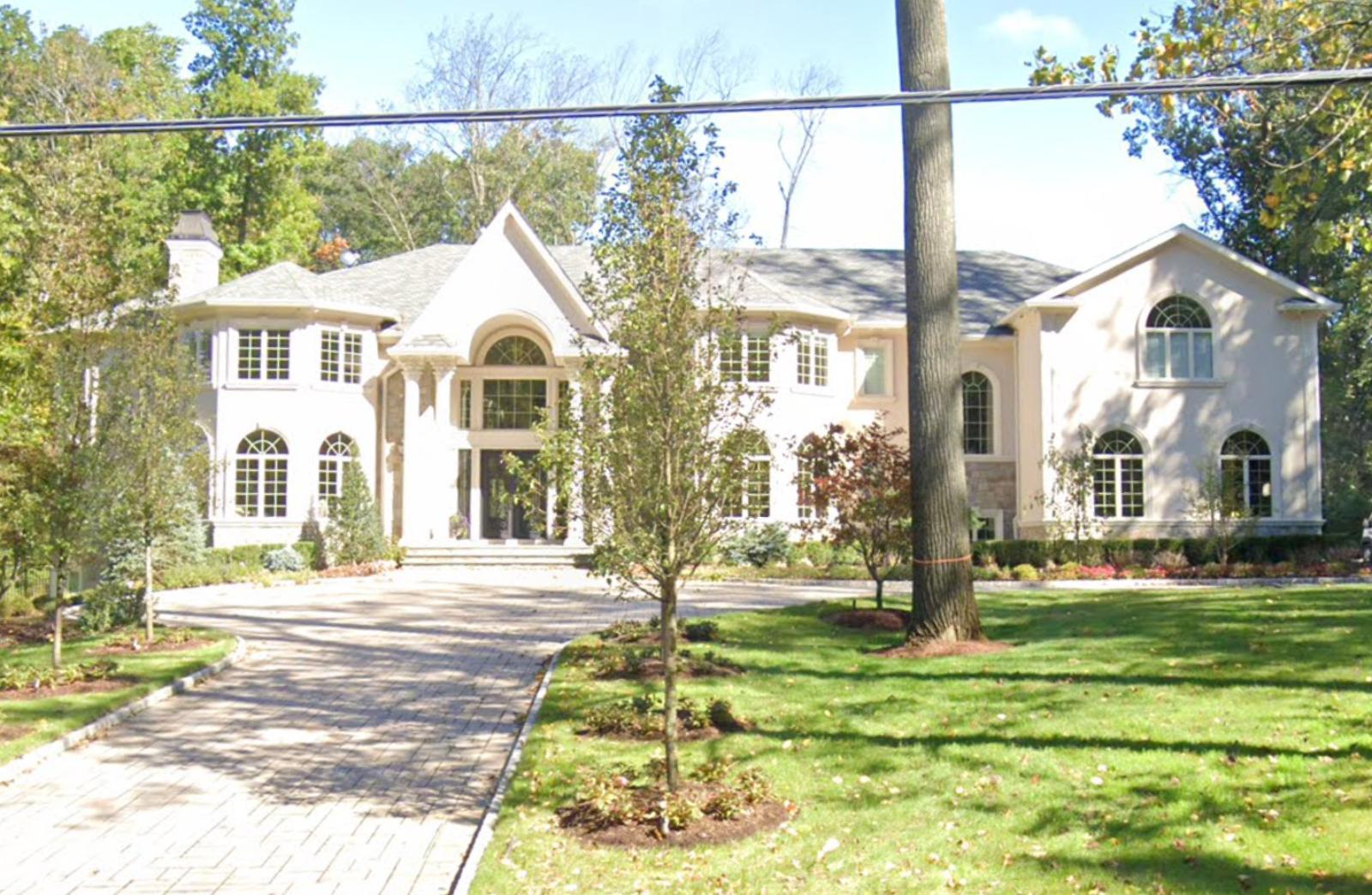 Saddle River Town Image