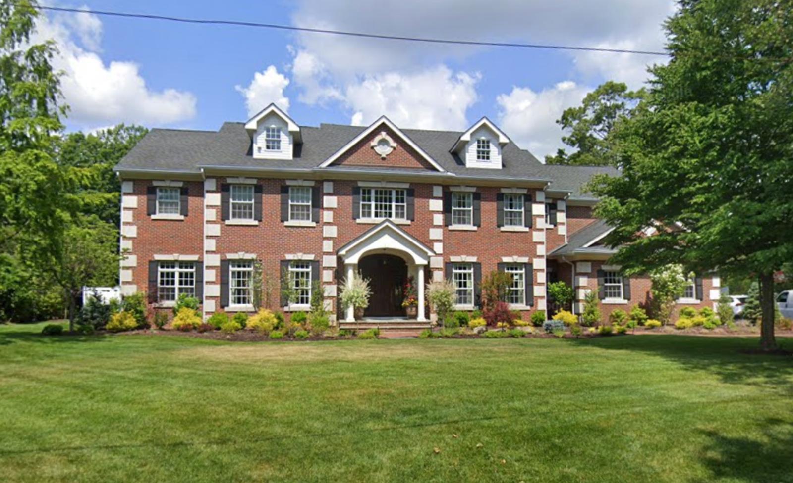 Short Hills Town Image