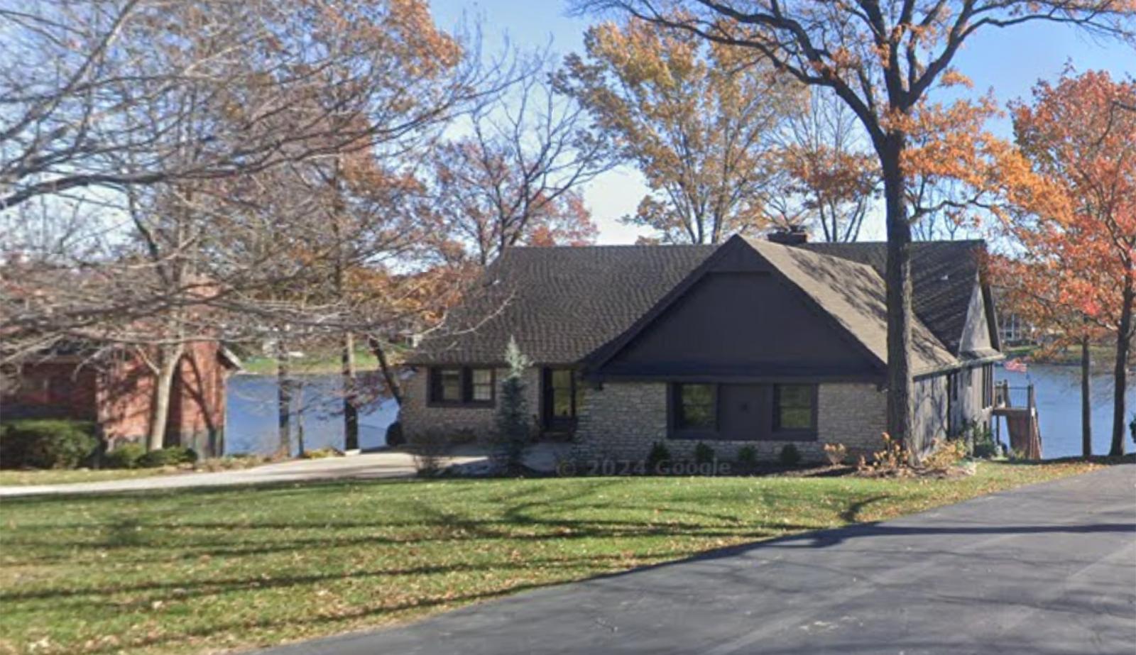Weatherby Lake Town Image