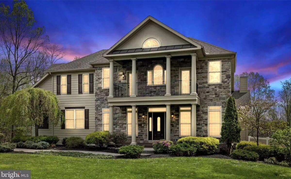 Hailey A Mooney of Real Broker, LLC, info provided by Coldwell Banker Realty