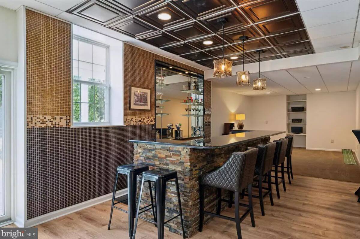 Wet Bar