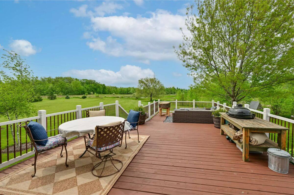 Deck