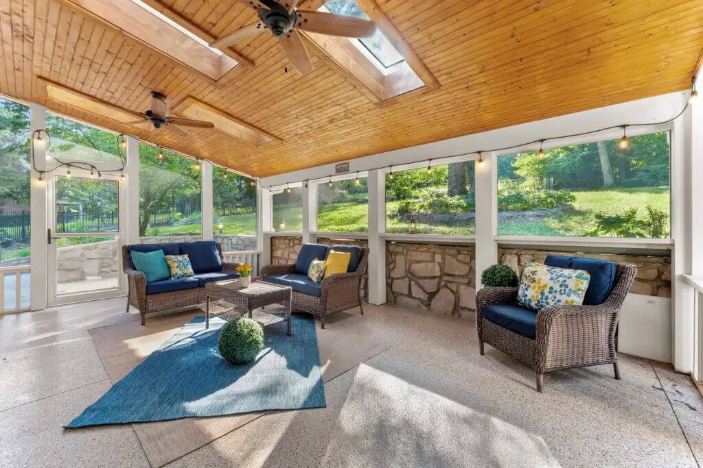 Screened Porch