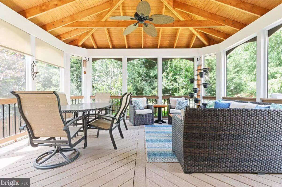 Screened Porch