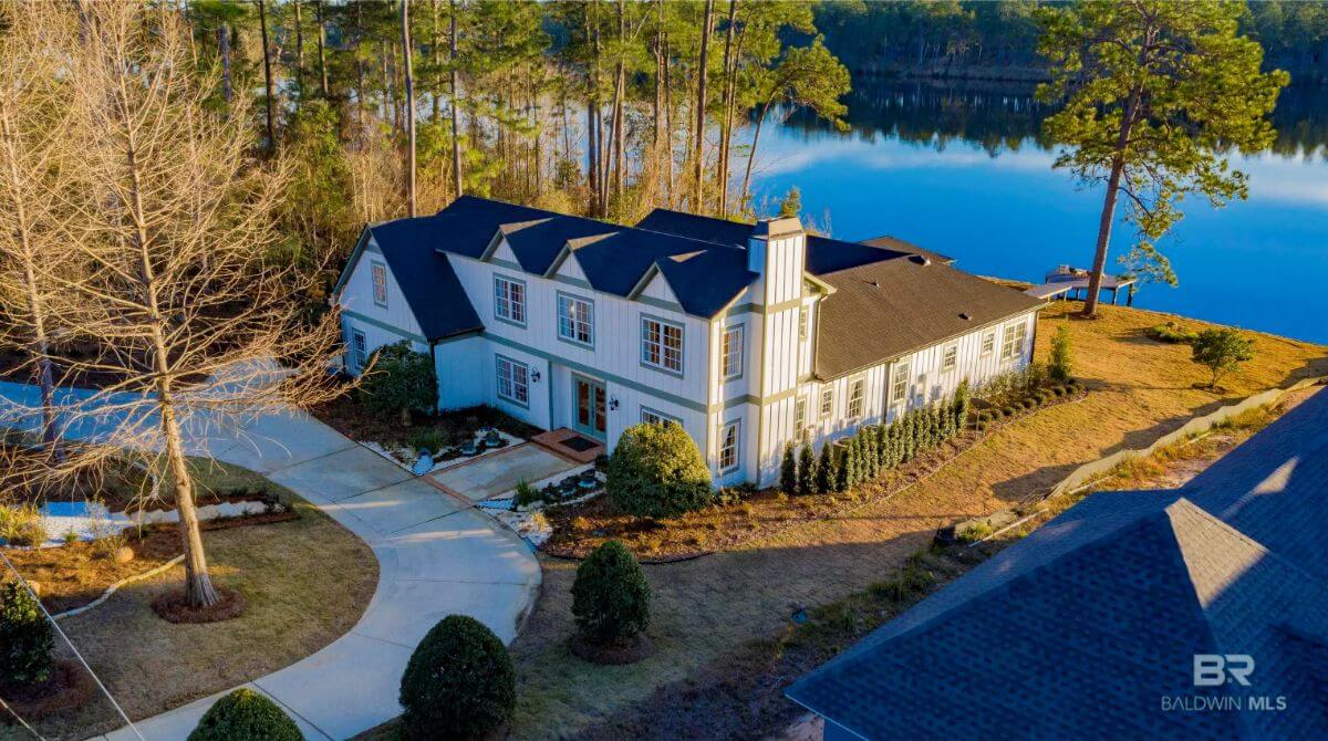 Here’s What $1 Million Will Get You For a House in Alabama (10 Properties)