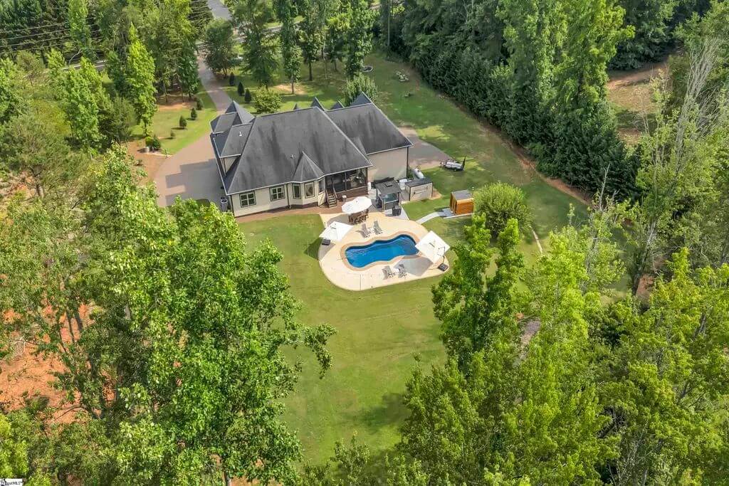 Here’s What $1 Million Will Get You For a House in South Carolina (10 Properties)