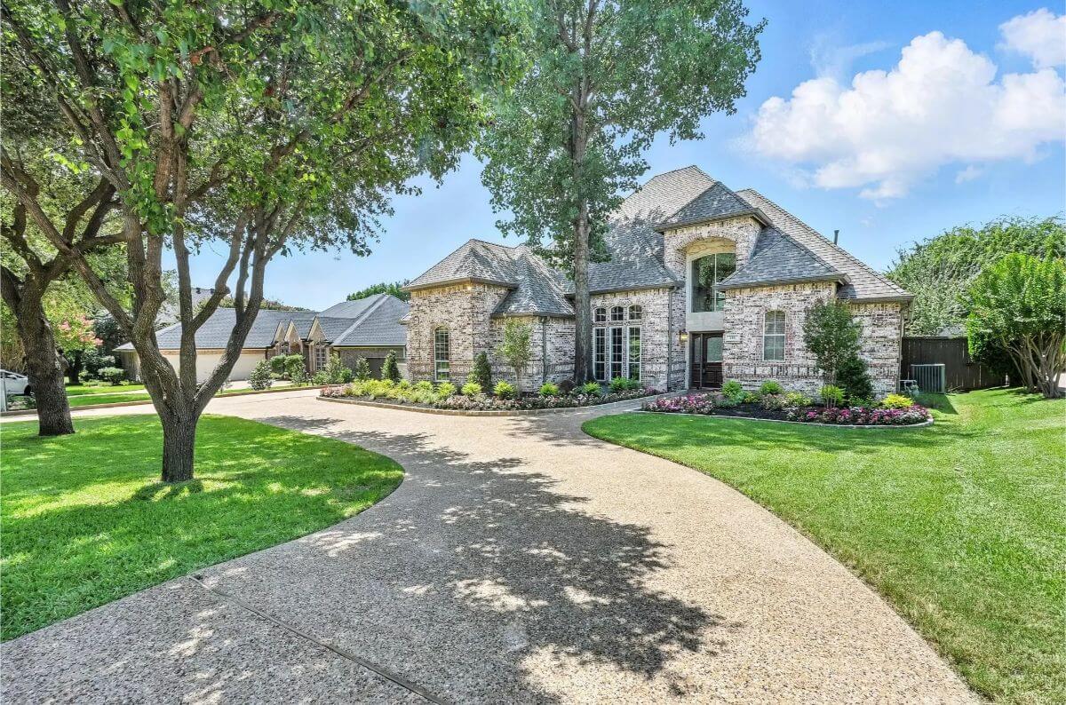 Here’s What $1 Million Will Get You For a House in Texas (10 Properties)