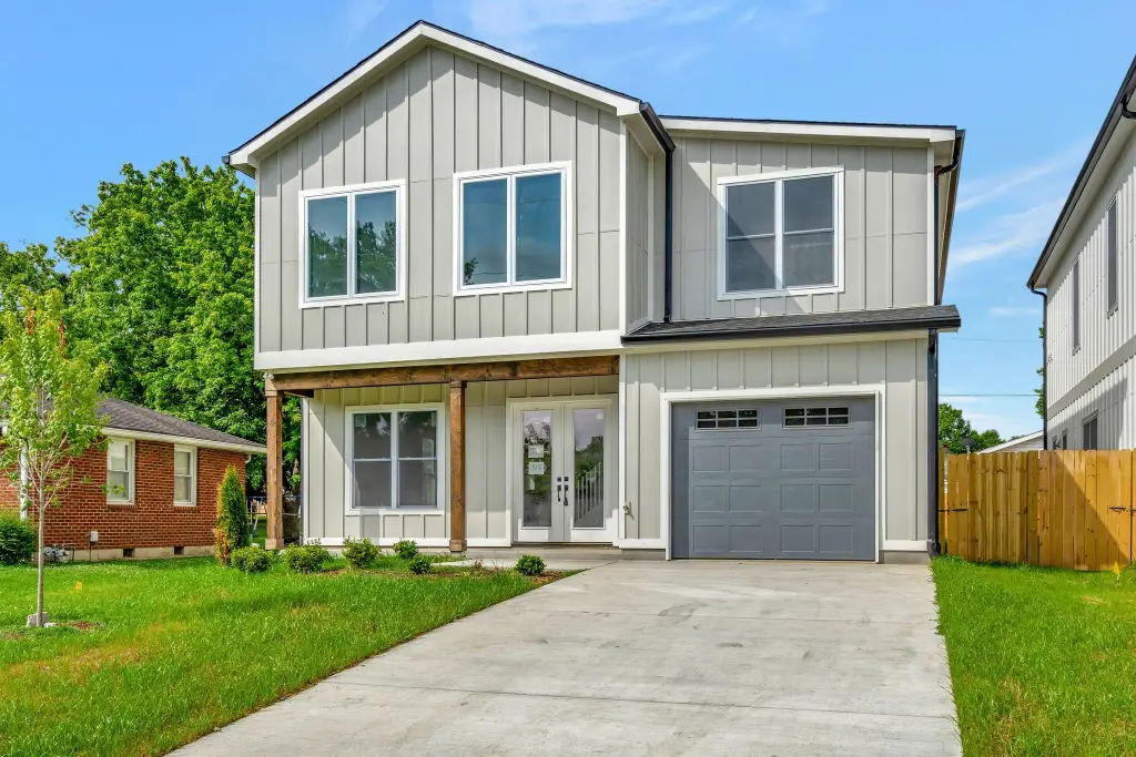 Modern Farmhouse 4-Bedroom Home with Open-Concept Layout and Front Porch (2,748 Sq. Ft. Floor Plan)