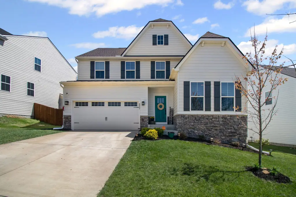 Transitional-Style 4-Bedroom Home with Bonus Room and Concrete Patio (2,660 Sq. Ft. Floor Plan)
