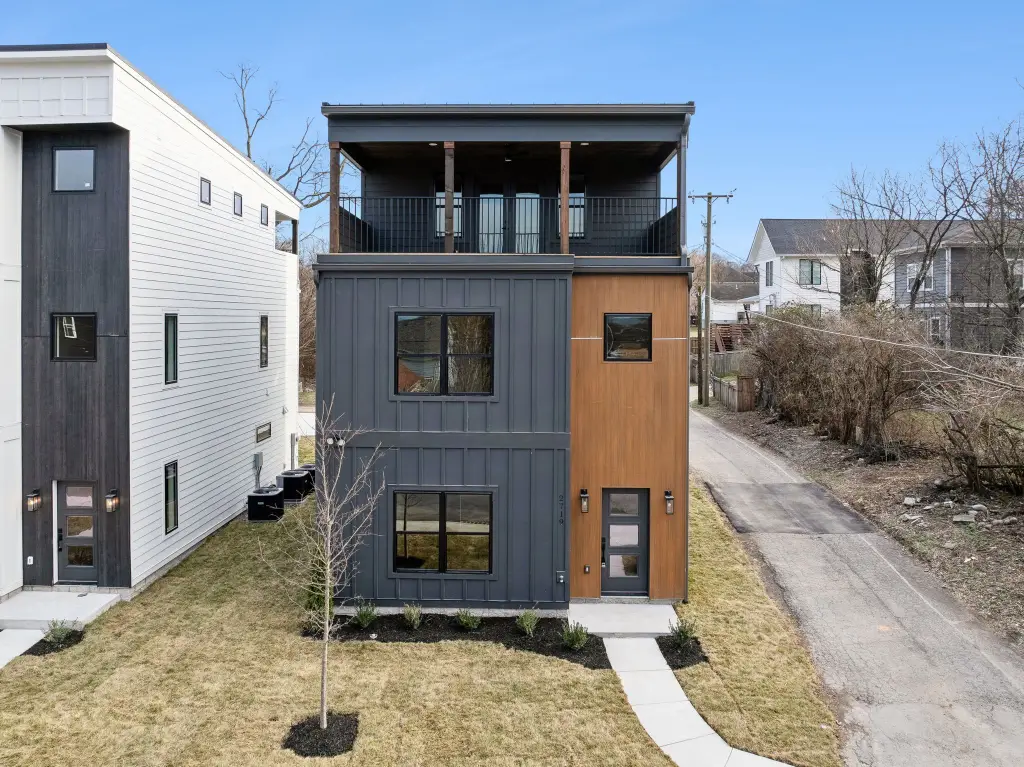 Contemporary-Style 3-Bedroom Home with Open-Concept Layout and Balcony (2,272 Sq. Ft. Floor Plan)
