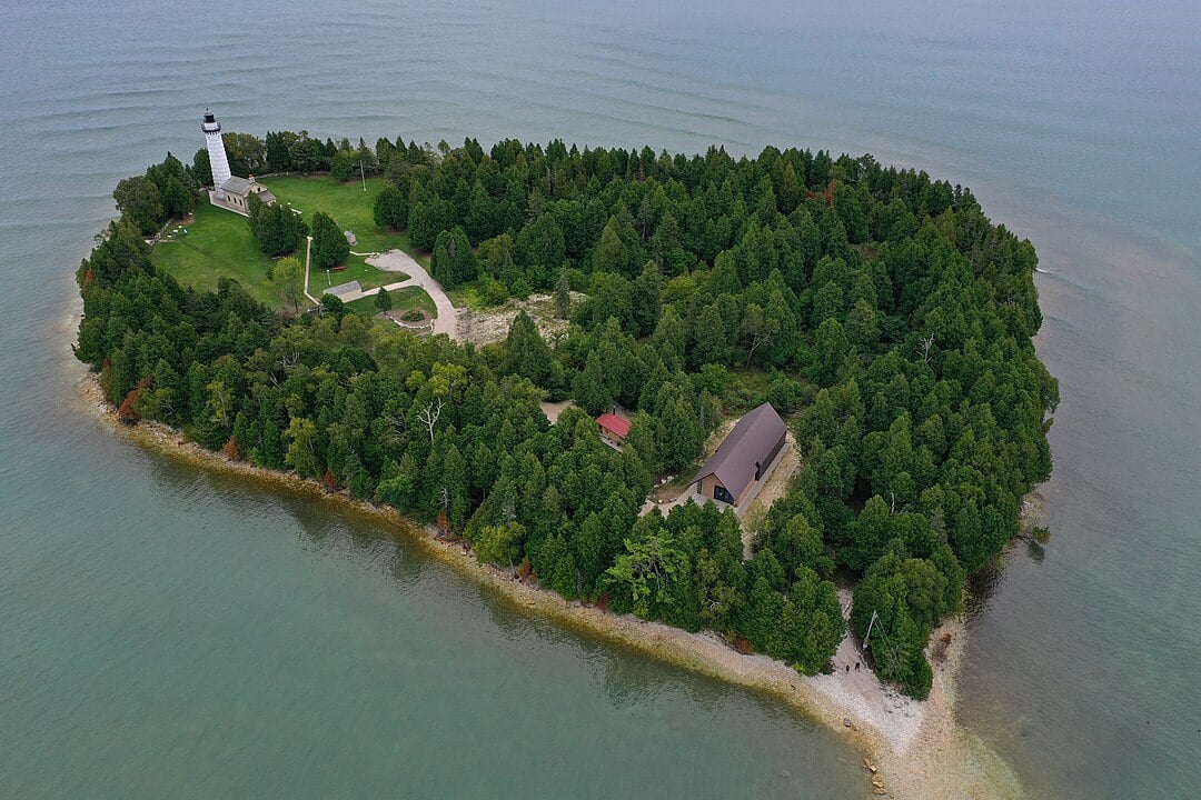 Explore 25 Secluded Coastal Towns Lining the Lake Michigan Edge of Eastern Wisconsin