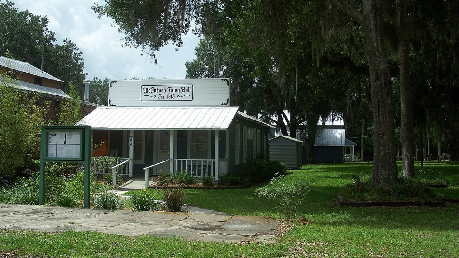 McIntosh FL Town Image