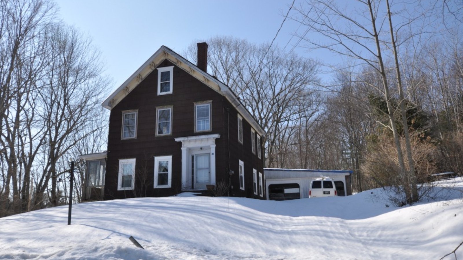 South Hampton Town Image