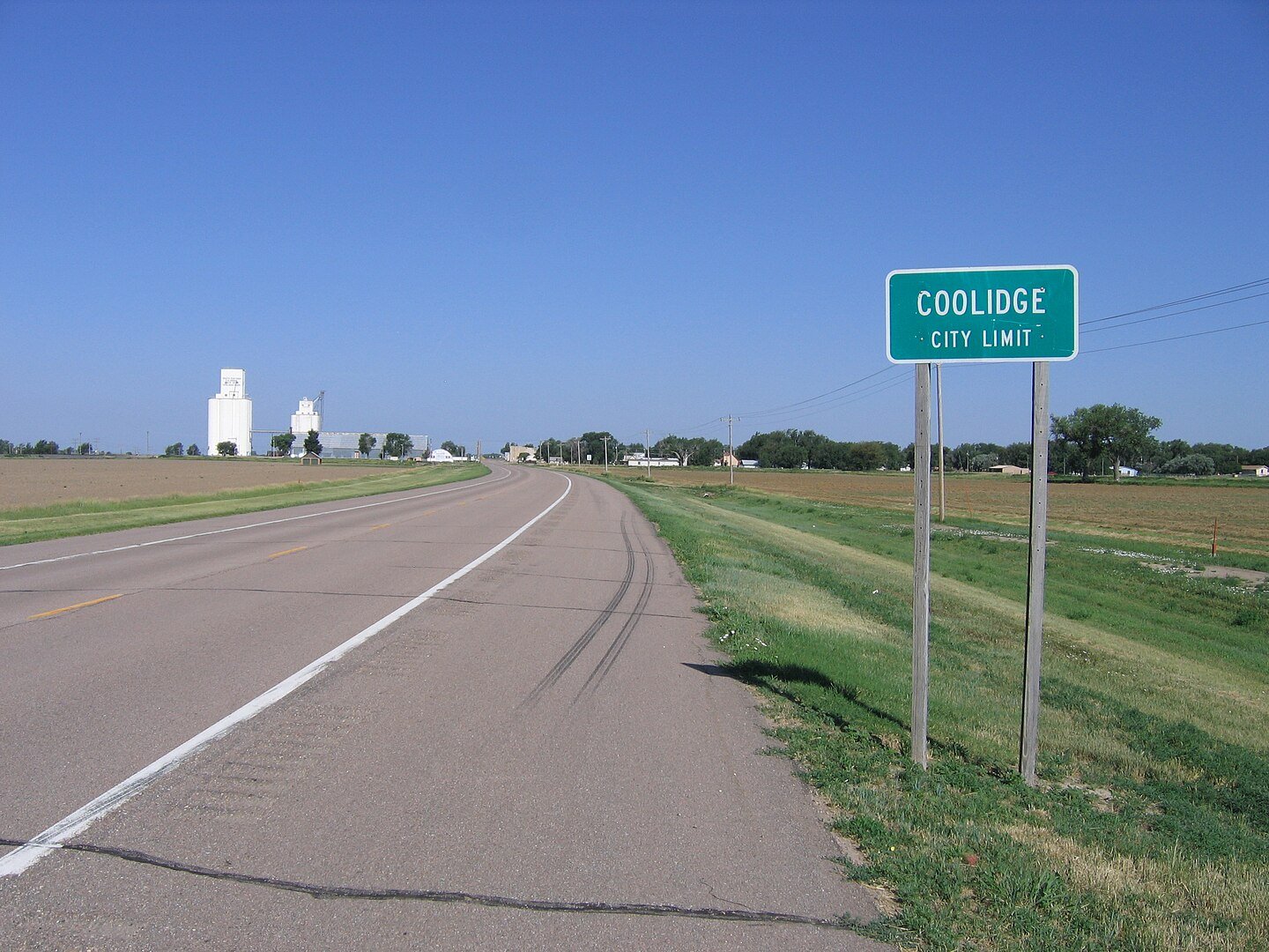 25 Secluded Towns Tucked Deep into the Open Spaces of Southwest Kansas