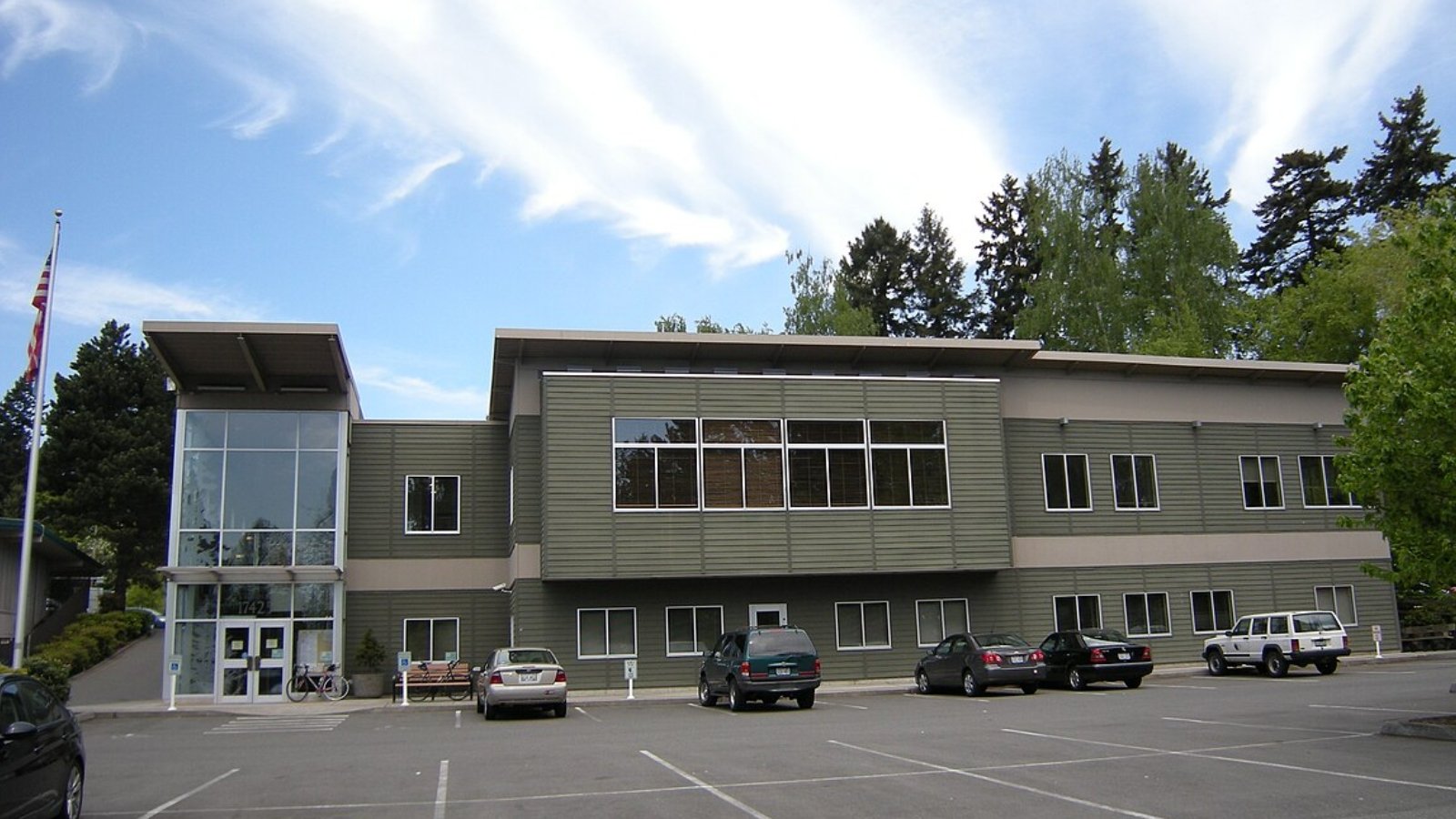 Lake Forest Park WA Town Image