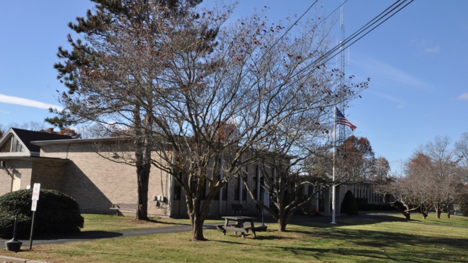 Lincoln RI Town Image
