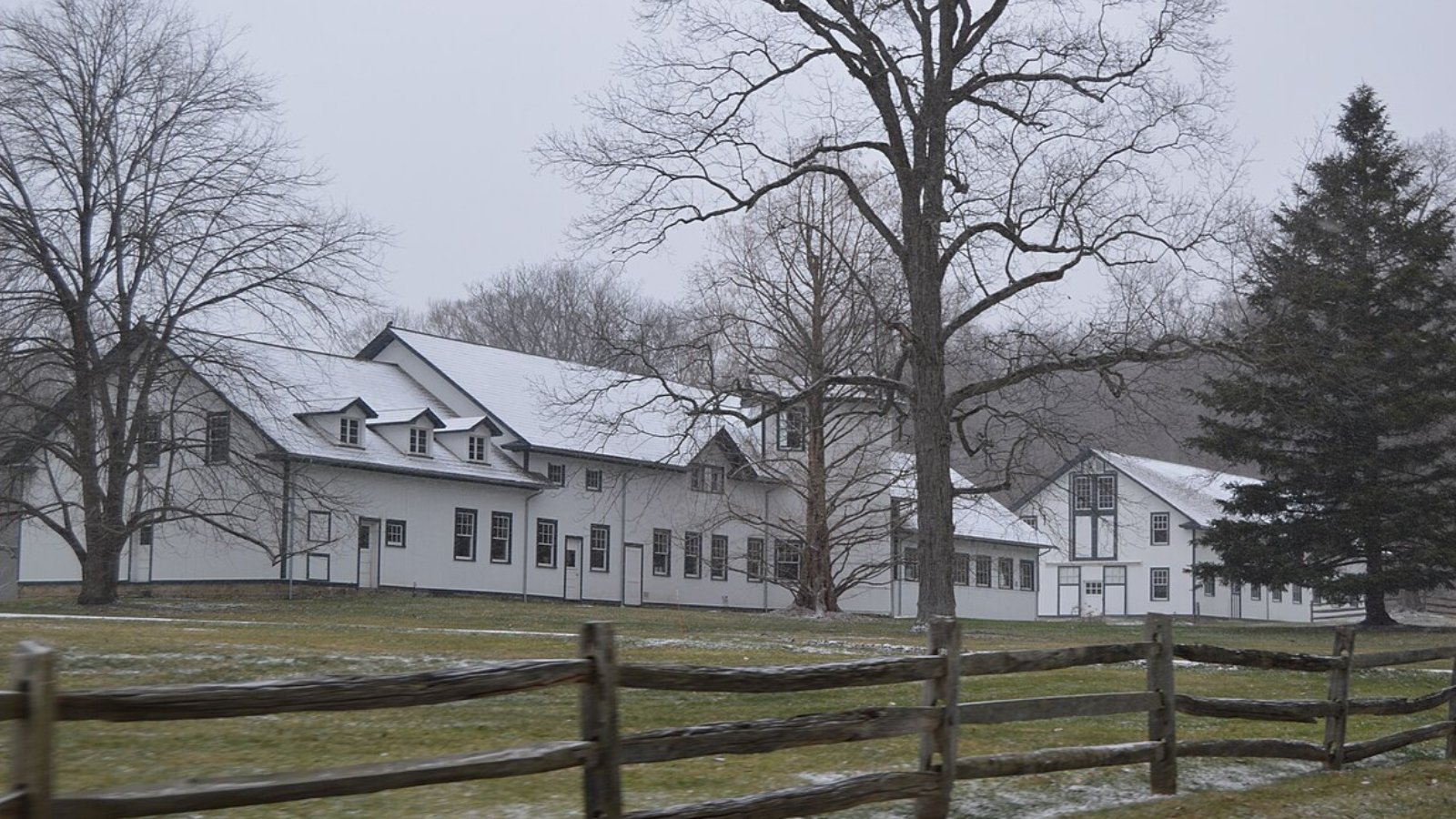 Hunting Valley OH Town Image