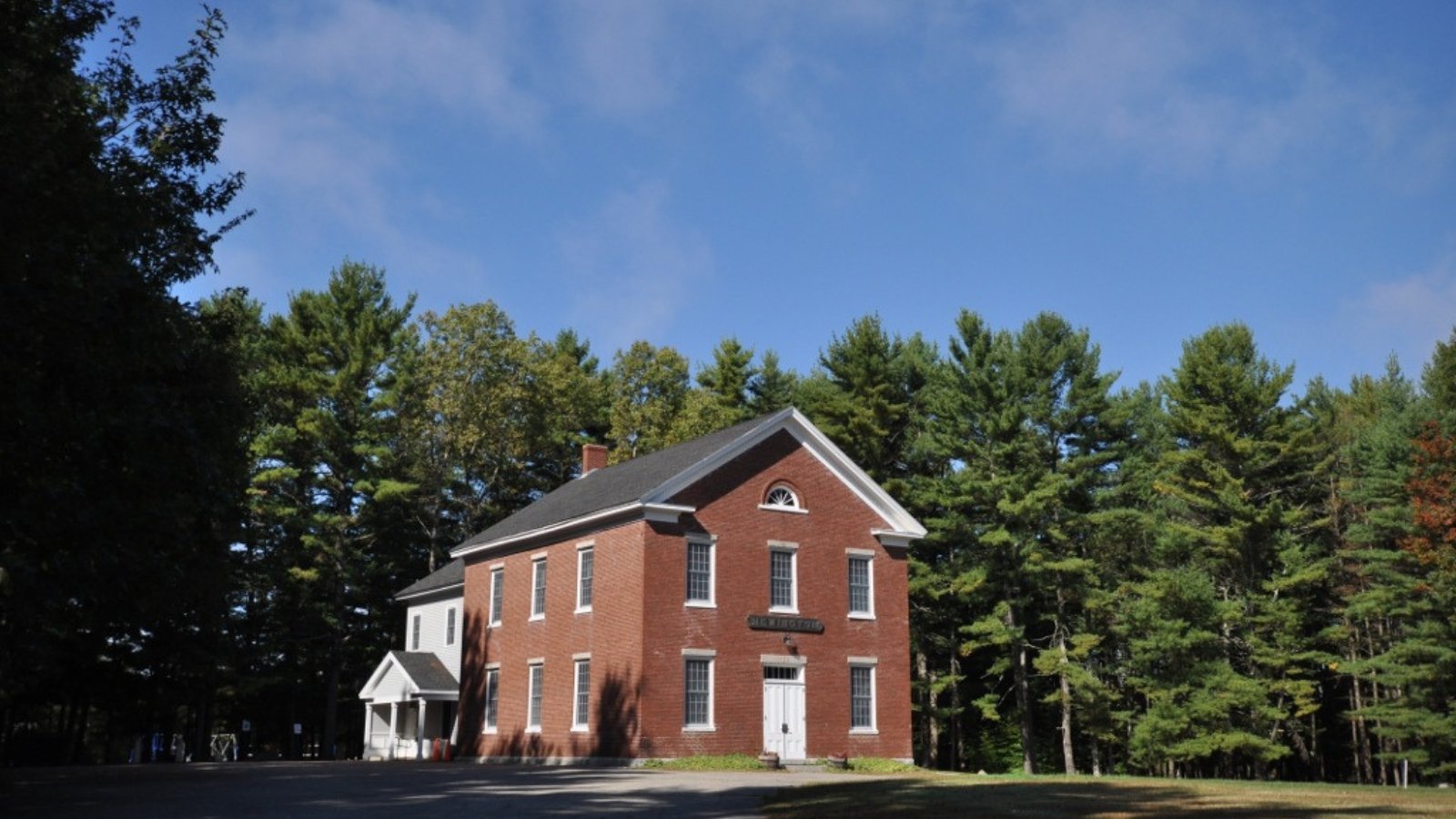 Newington Town Image