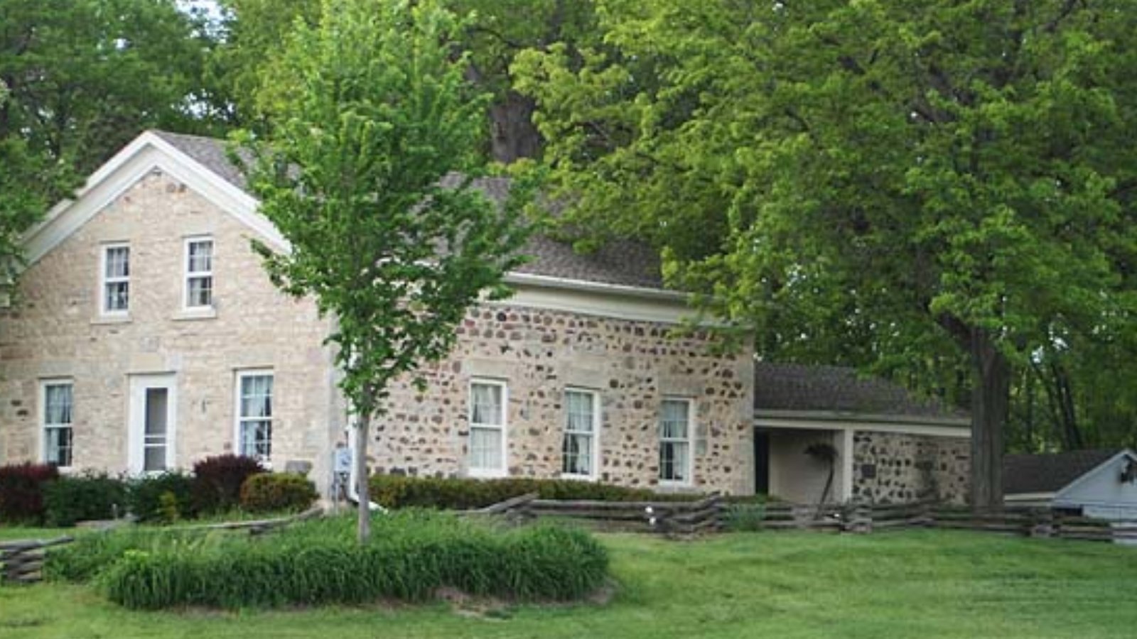 Mequon WI Town Image