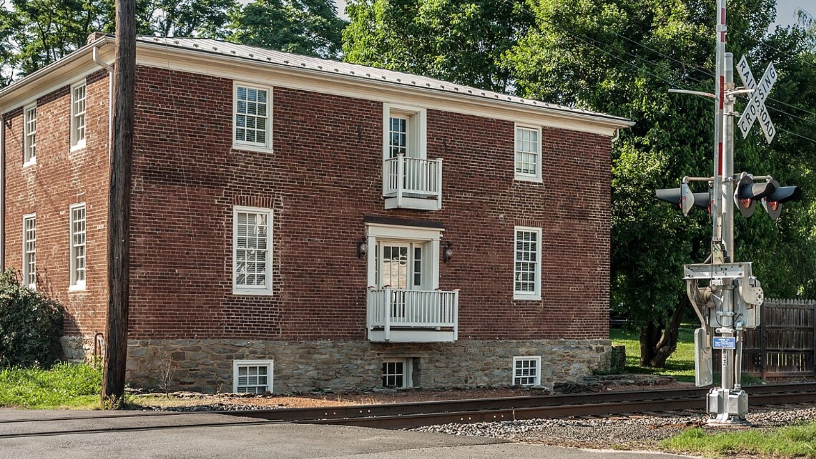 The Plains VA Town Image