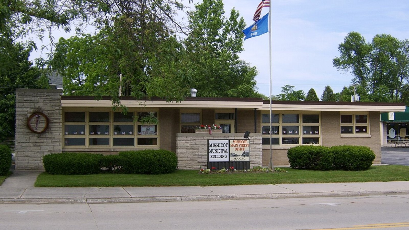 Mishicot WI Town Image