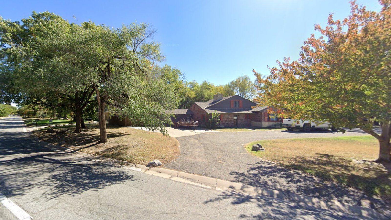 Eastborough KS Town Image