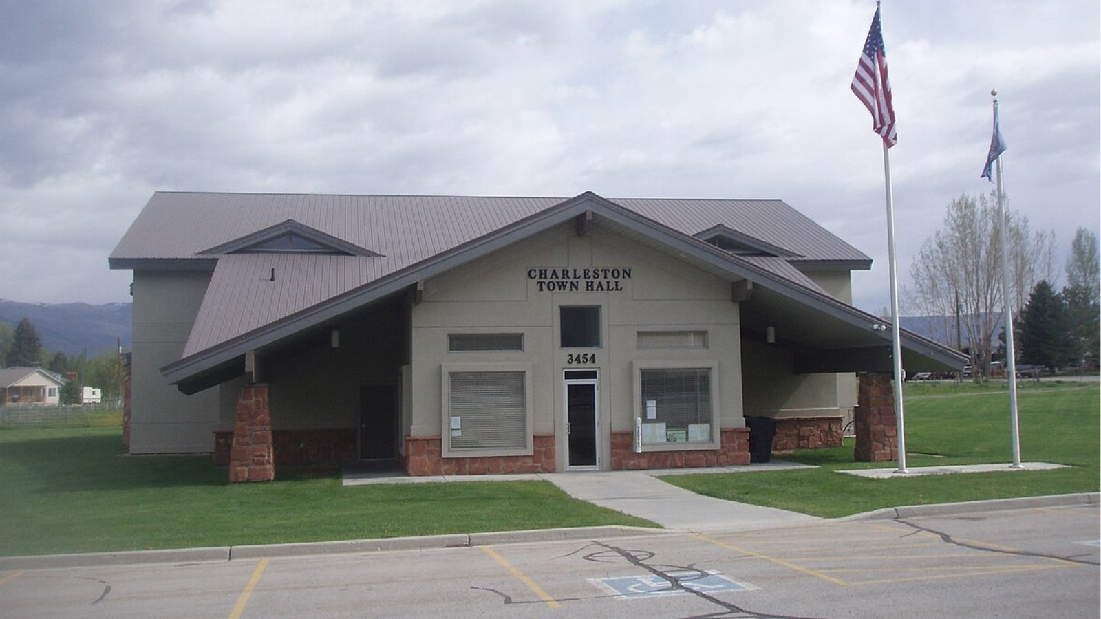 Charleston UT Town Image