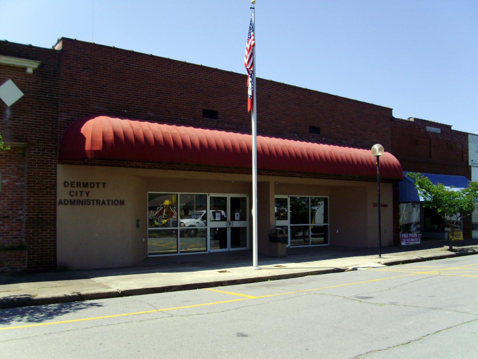 Dermott Town Image