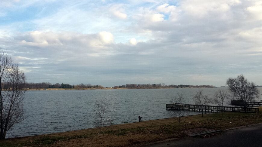 The current image has no alternative text. The file name is: Lake_Chicot.jpg