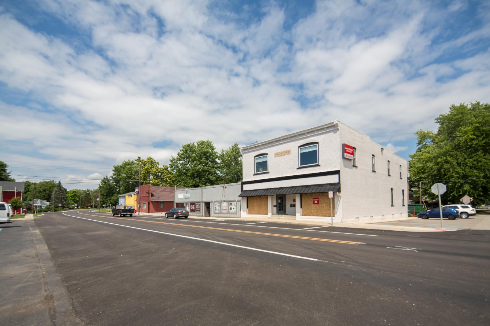 Leo Cedarville Town Image