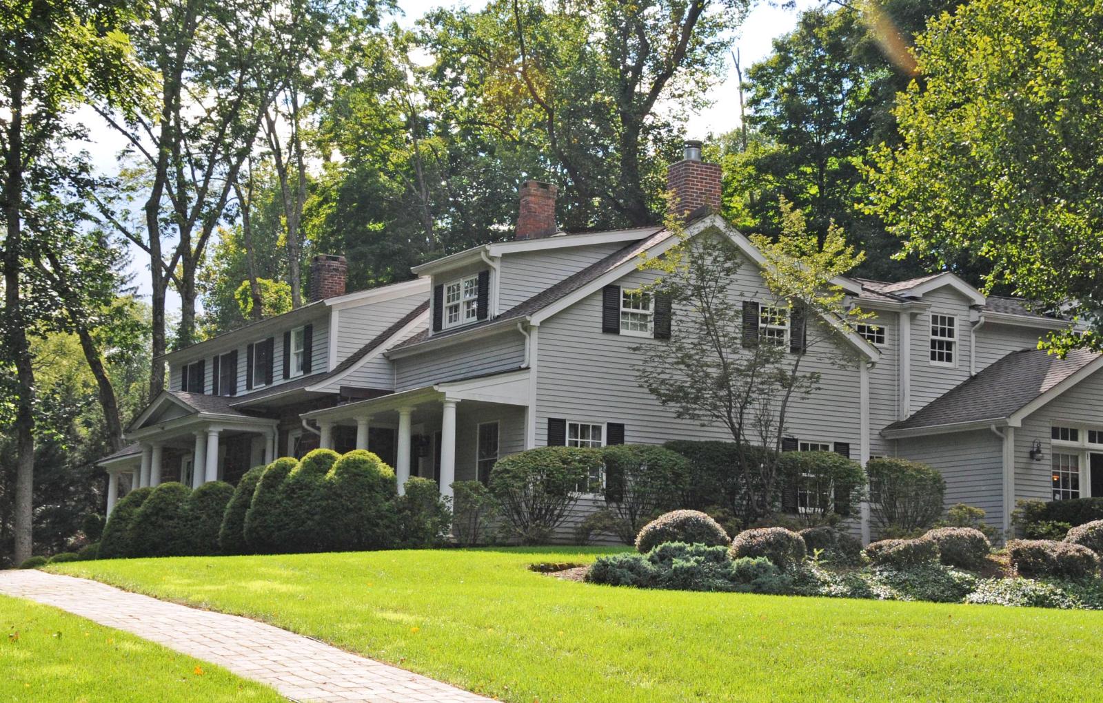 Upper Saddle River Town Image