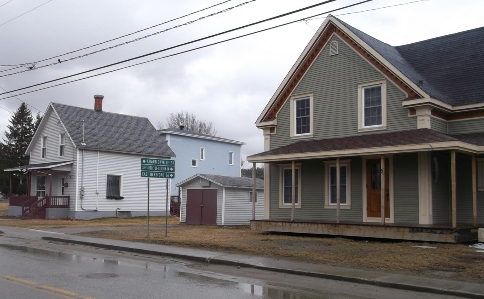 Sawyerville Town Image