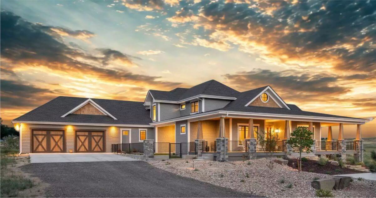 4-Bedroom Chatfield Country Lake House with Lower Level Expansion and Loft (Floor Plan)