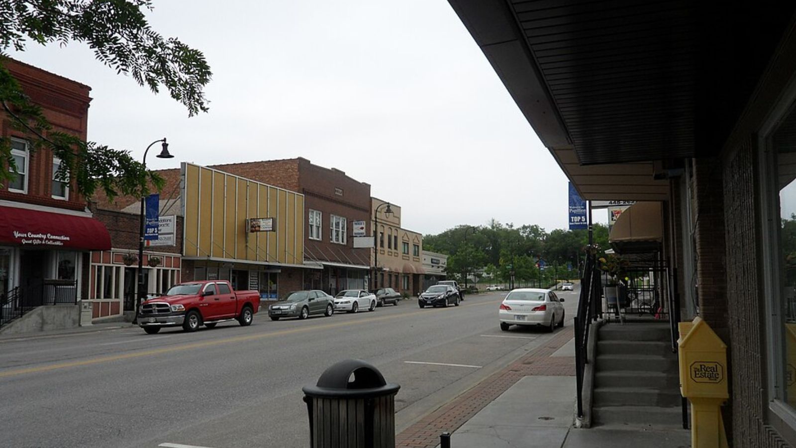 Papillion Town Image