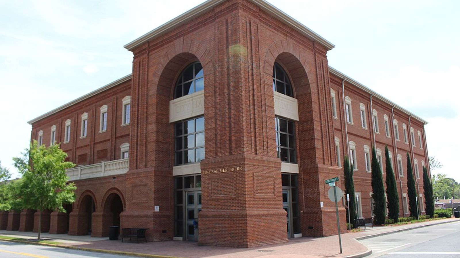 Hinesville Town Image