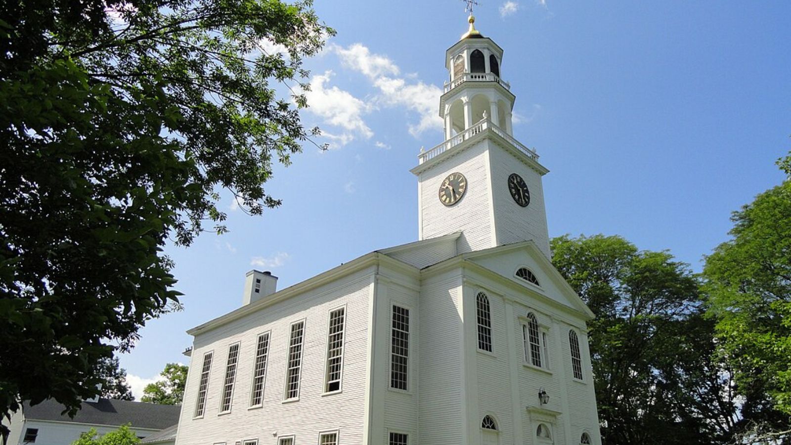 Wayland Town Image