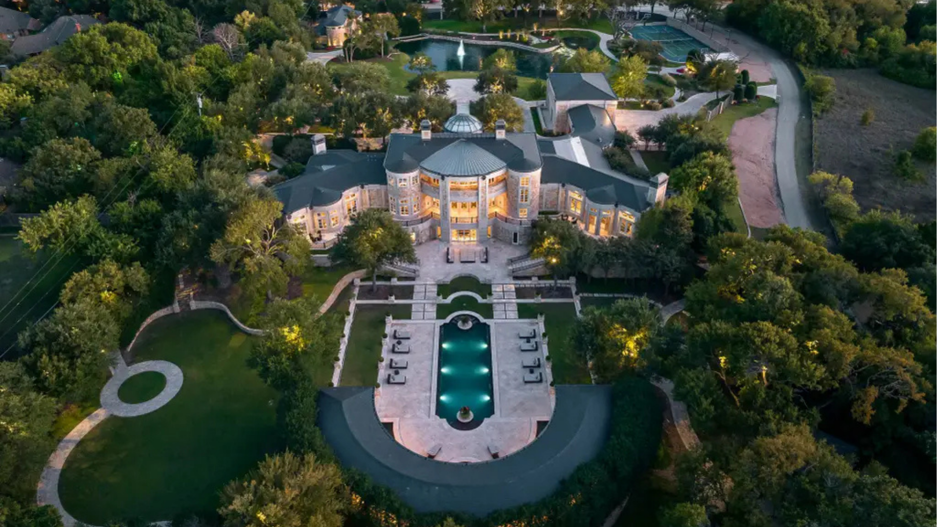 Explore 'The Forty' – a 20,059 Sq. Ft. Modern Sanctuary in the Heart of Dallas, Texas, Blending Timeless Design with Modern Functionality