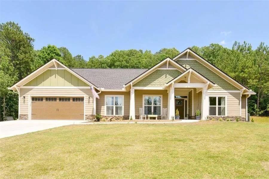 Craftsman-Style Facade with Inviting Front Porch