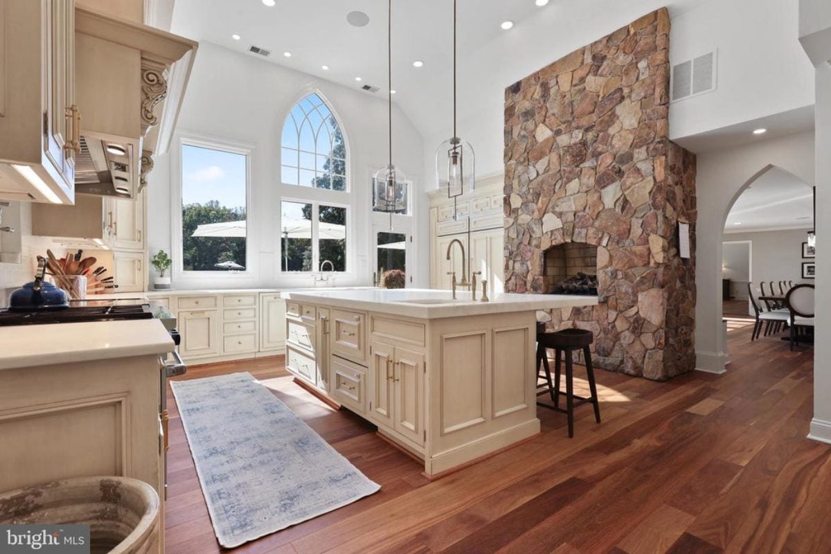 9,024 Sq. Ft. Mansion in Annapolis, MD ($6,995,000)