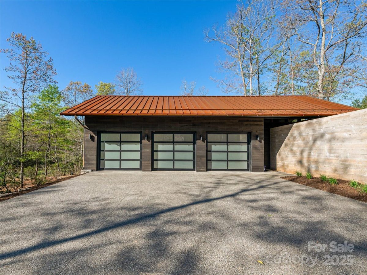 5,896 Sq. Ft. Mansion in Arden, NC ($7,795,000)
