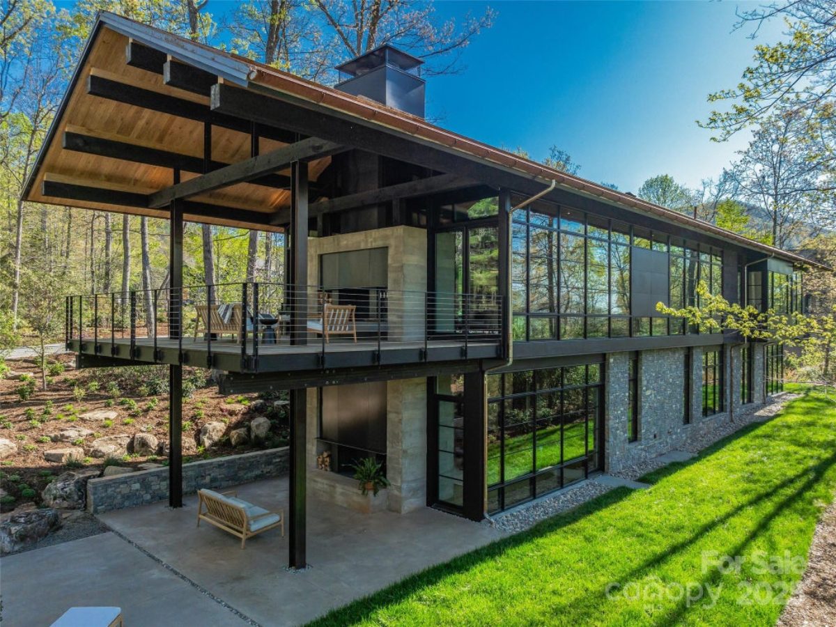 5,896 Sq. Ft. Mansion in Arden, NC ($7,795,000)