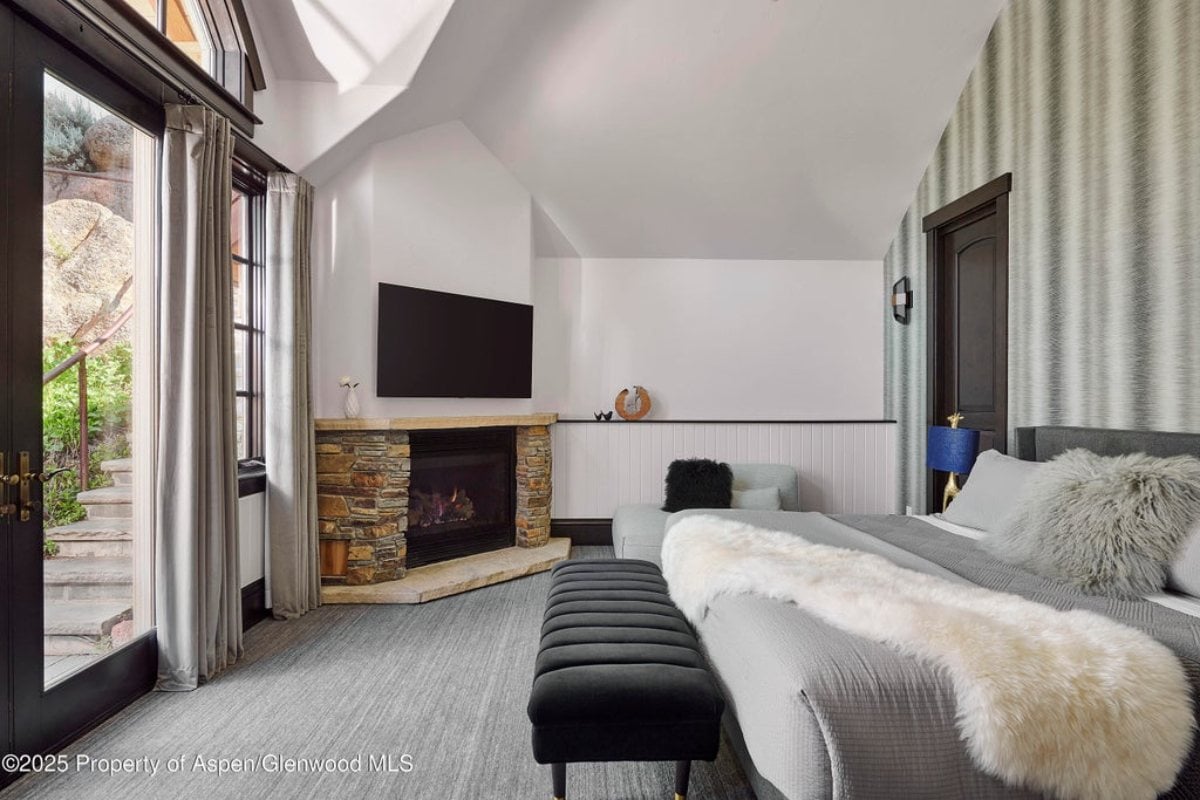 6,031 Sq. Ft. Mansion in Aspen, CO ($15,500,000)