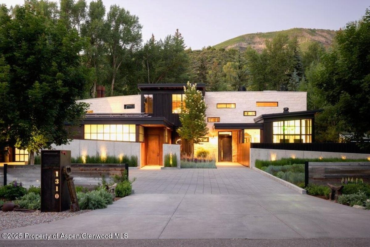 9,737 Sq. Ft. Mansion in Aspen, CO ($58,500,000)