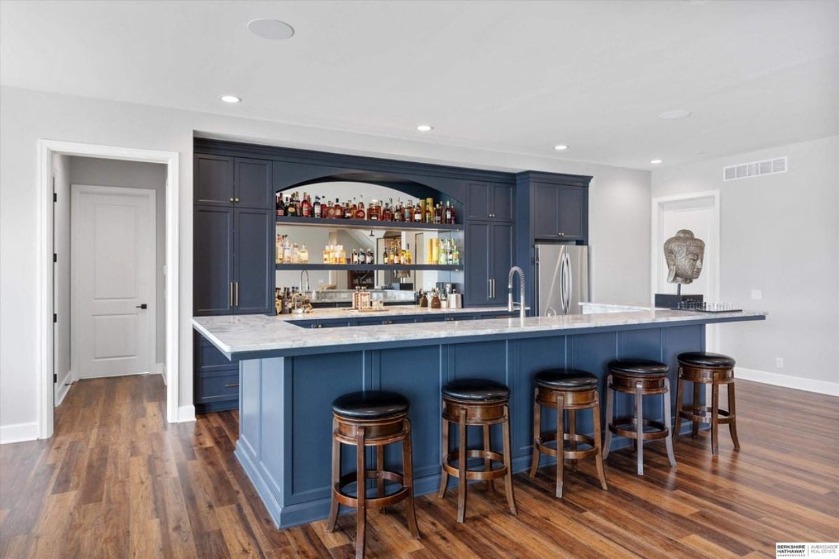 7,847 Sq. Ft. Mansion in Bennington, NE ($2,985,000)