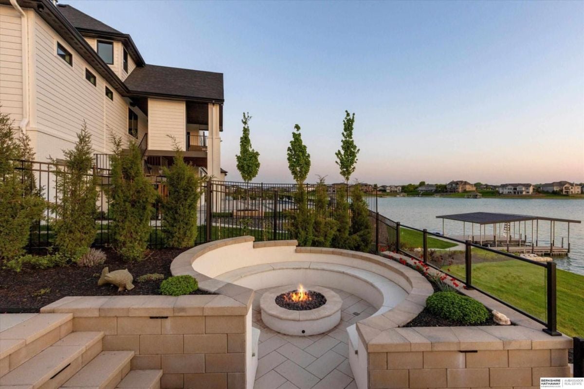 7,847 Sq. Ft. Mansion in Bennington, NE ($2,985,000)