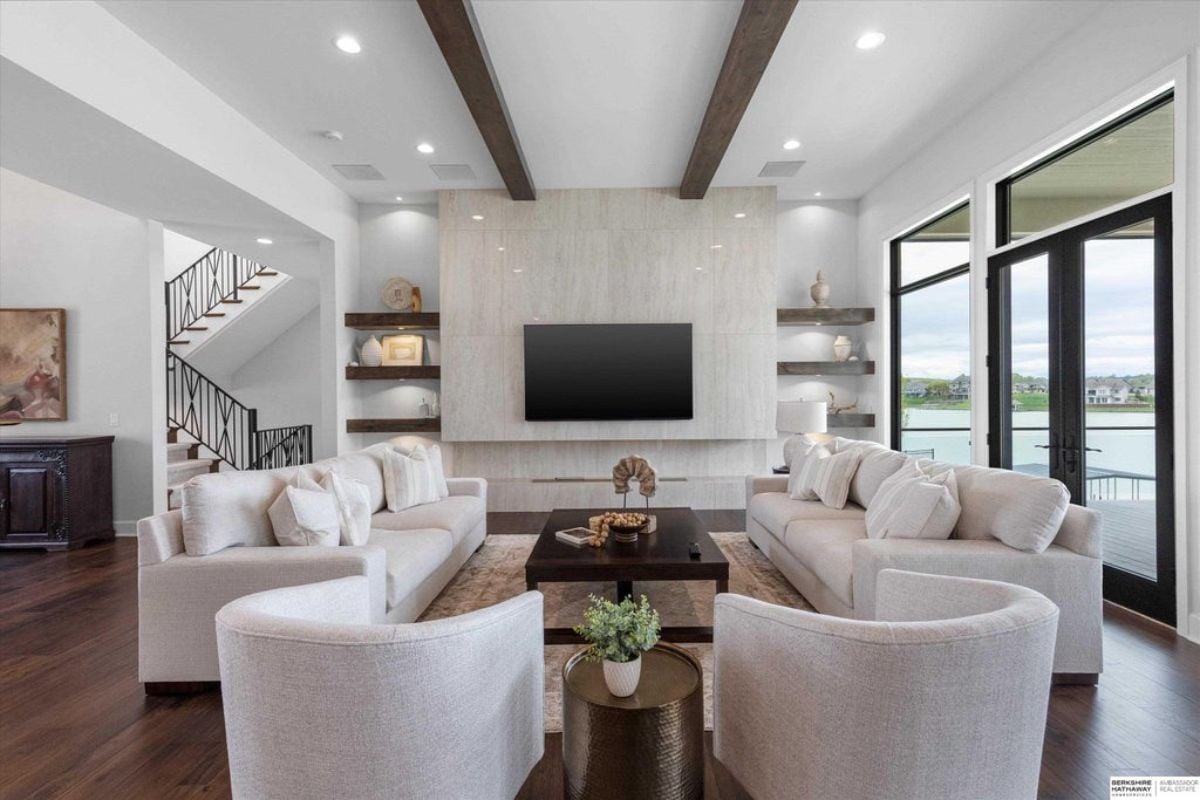 7,847 Sq. Ft. Mansion in Bennington, NE ($2,985,000)