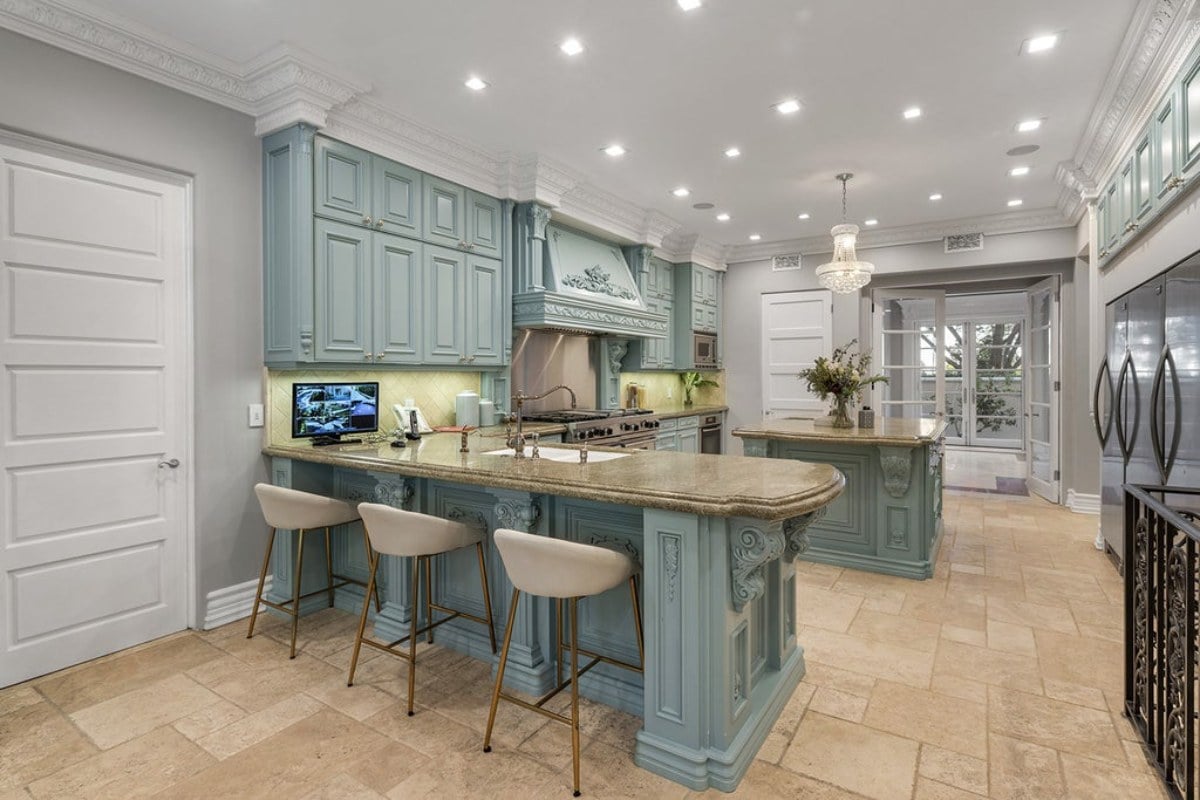 13,404 Sq. Ft. Mansion in Beverly Hills, CA ($26,800,000)